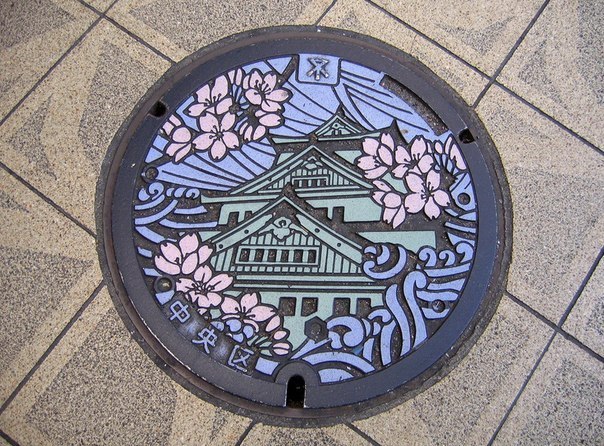 Дизайн японских канализационных люков