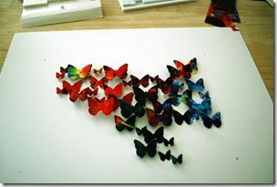 Бабочки из бумаги.