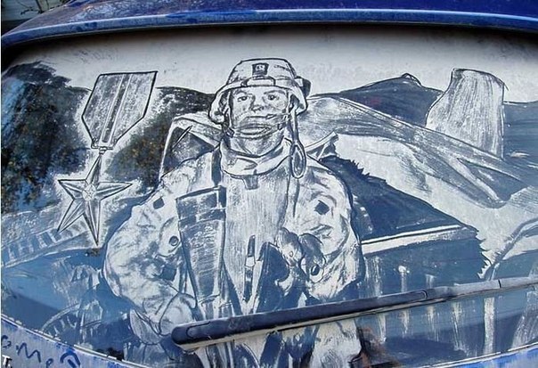 Рисунки на грязных автомобилях как искусство