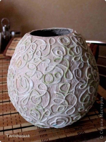 Интерьерная ваза в технике папье - маше.