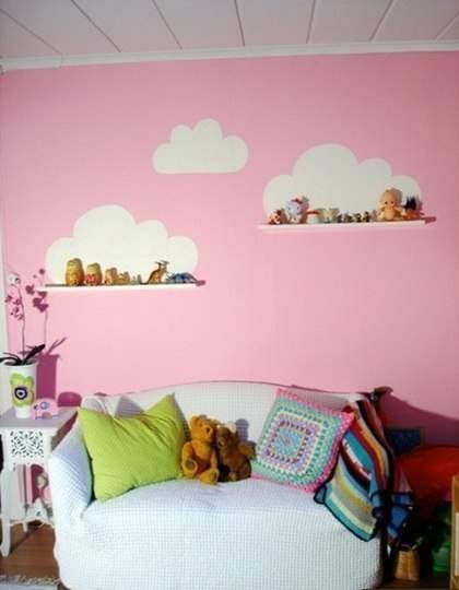 Идея для создания красивой полки- облака в детской комнате.