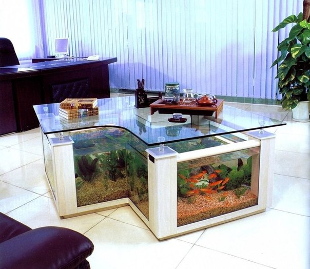 Стол-аквариум