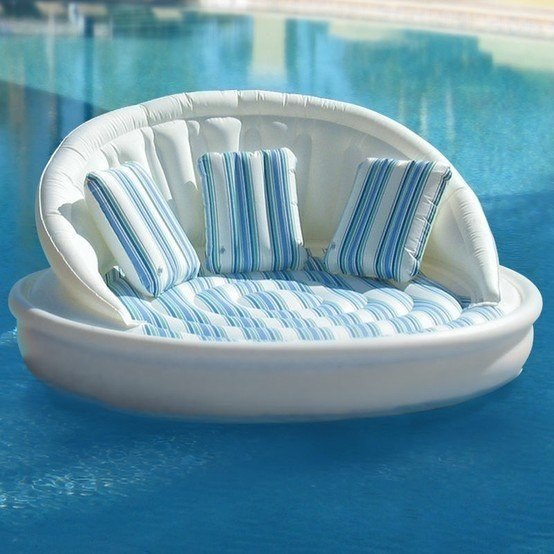 Надувной диван для плавания