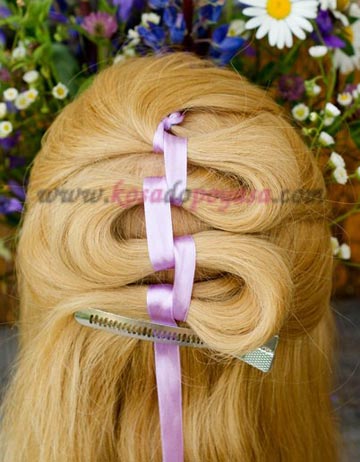 Плетем однопрядную косу с лентой