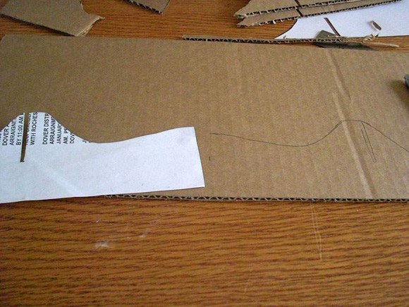 Подставка для ноутбука из картона.